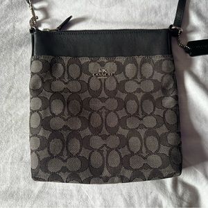Authentic coach cross body bag